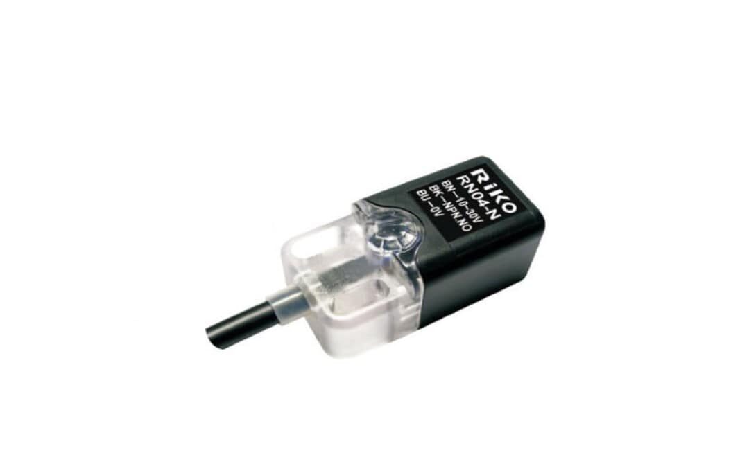 Sensor inductivo rectangular RN04-NP